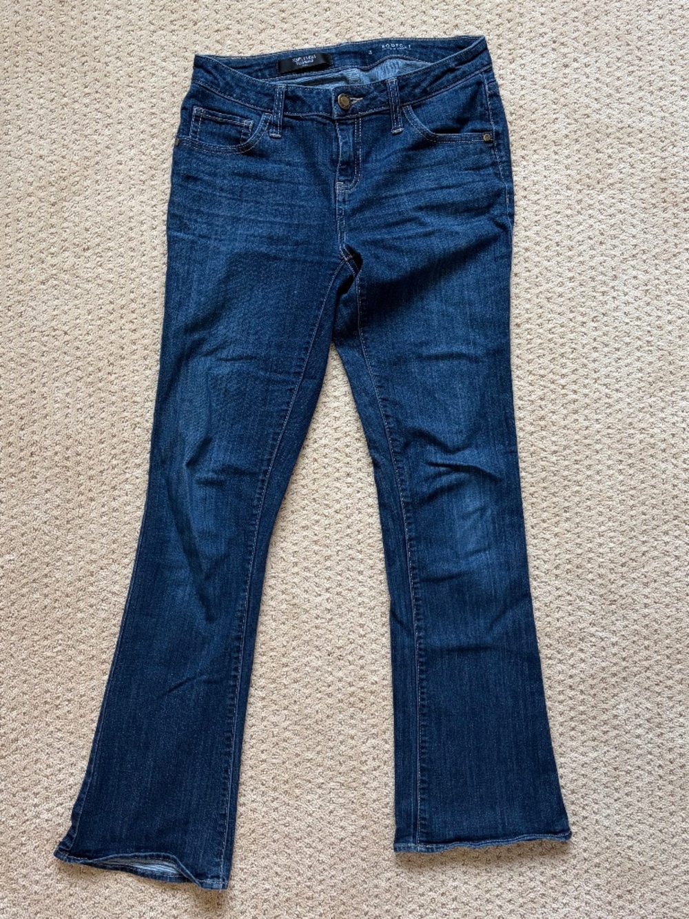 Simply Vera Vera Wang Mid Rise Bootcut Jeans Dark Wash Size 4/6